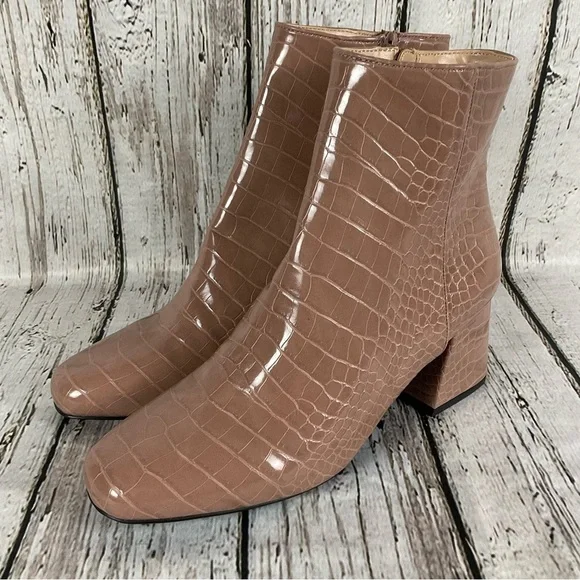 Steve Madden “Darma” Crocodile Embossed Ankle Boots Blush Tan Bootie Sz 10 - Picture 4 of 9